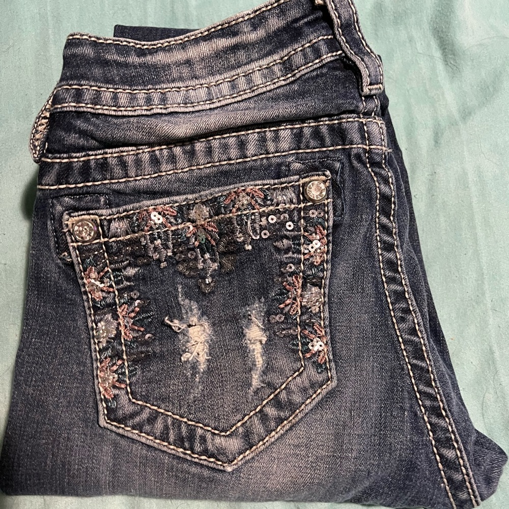 Miss me jeans. Waist 27 length 33.